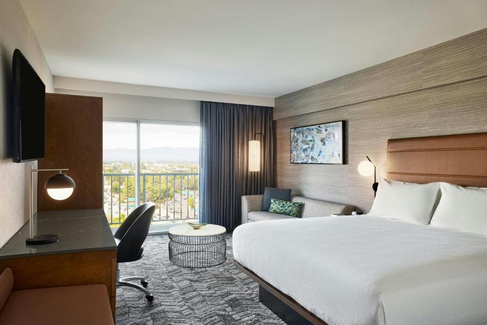 King Room with Sofa Bed interior